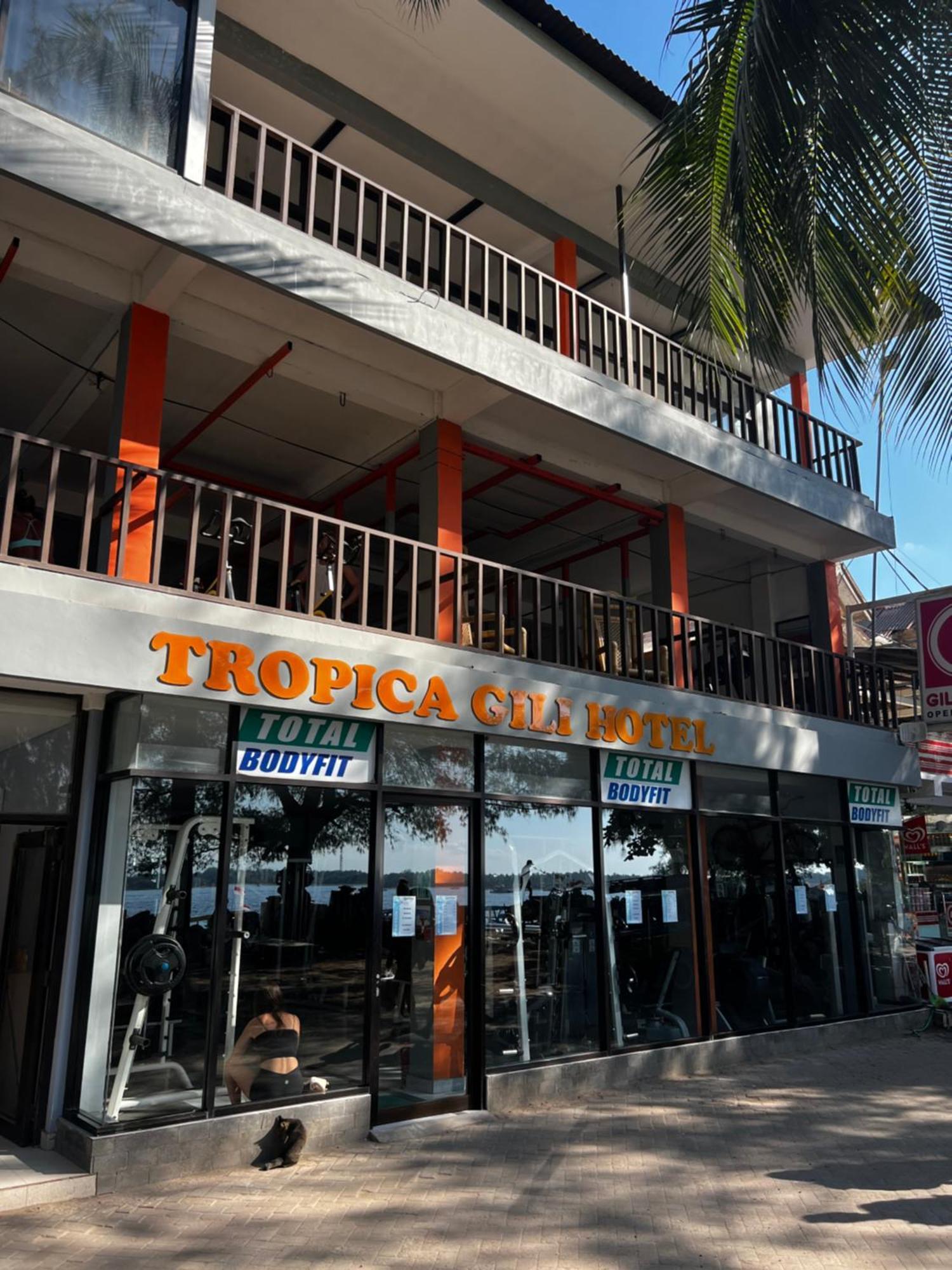 Tropica Gili Total Body Fit - Free Access Gym And Coworking Space Gili Trawangan Dış mekan fotoğraf