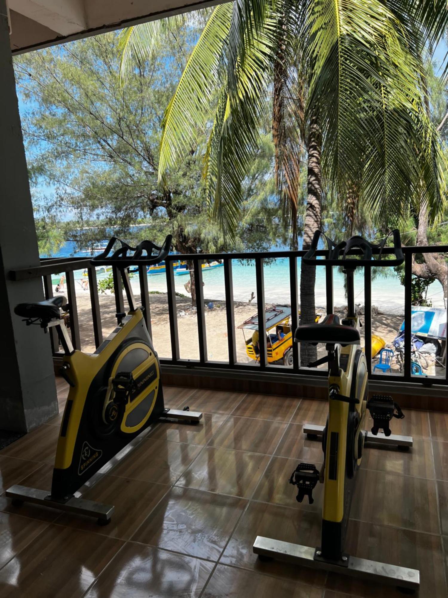 Tropica Gili Total Body Fit - Free Access Gym And Coworking Space Gili Trawangan Dış mekan fotoğraf