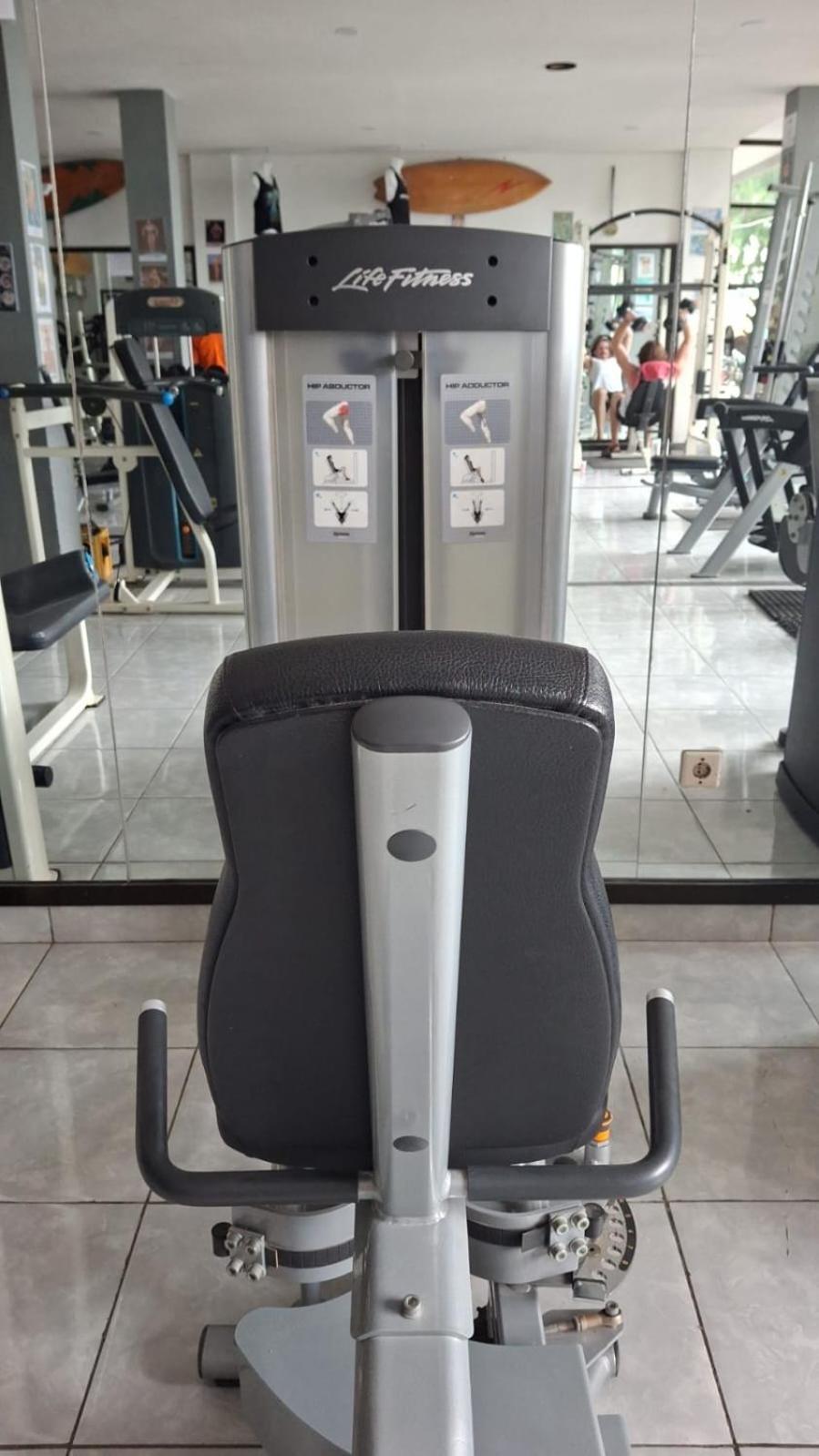 Tropica Gili Total Body Fit - Free Access Gym And Coworking Space Gili Trawangan Dış mekan fotoğraf