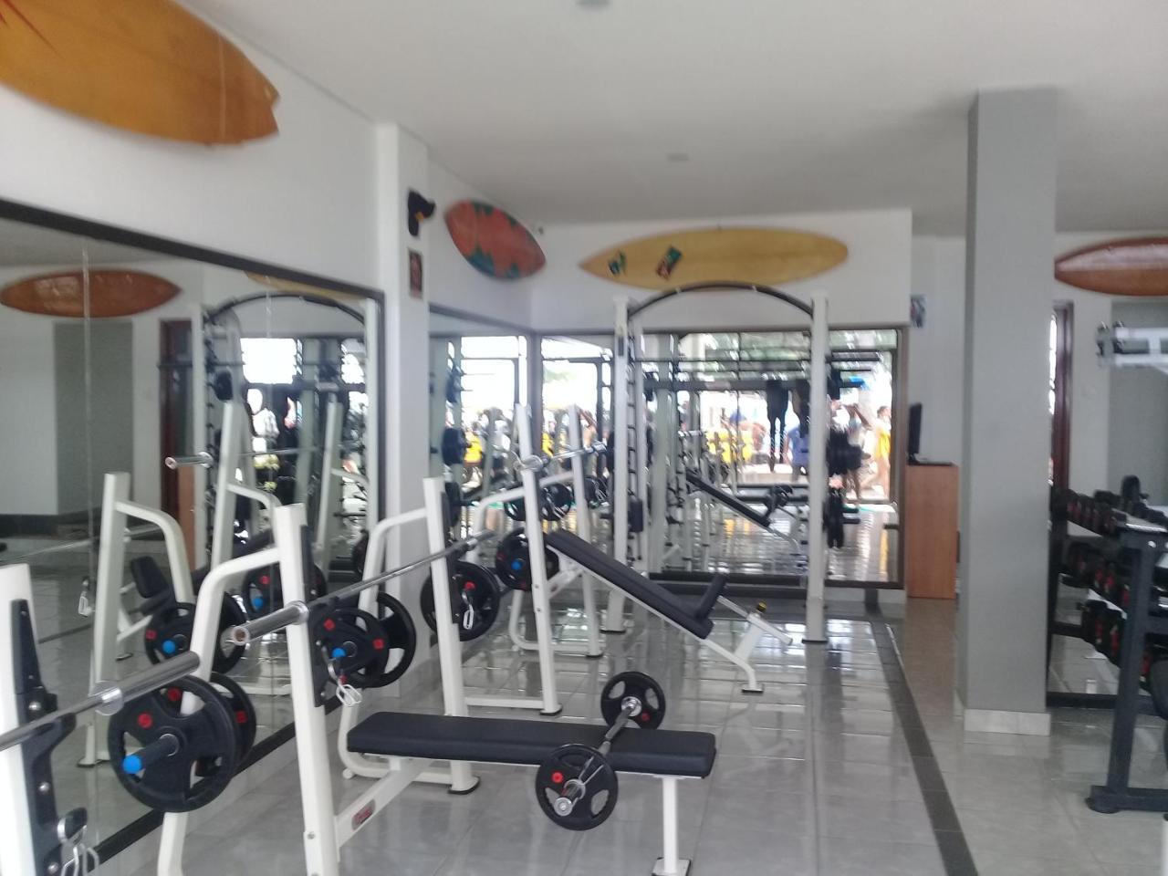 Tropica Gili Total Body Fit - Free Access Gym And Coworking Space Gili Trawangan Dış mekan fotoğraf