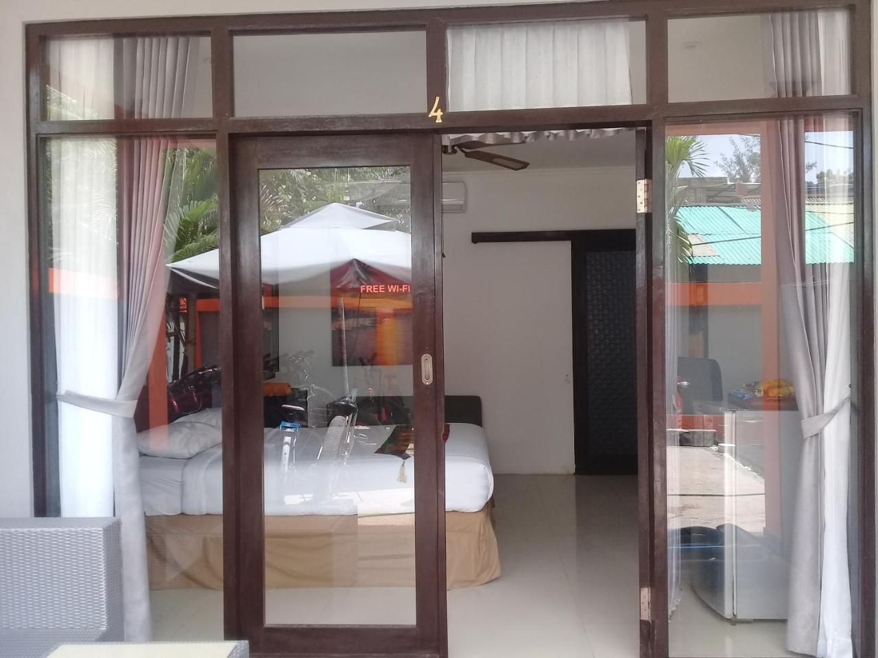 Tropica Gili Total Body Fit - Free Access Gym And Coworking Space Gili Trawangan Dış mekan fotoğraf